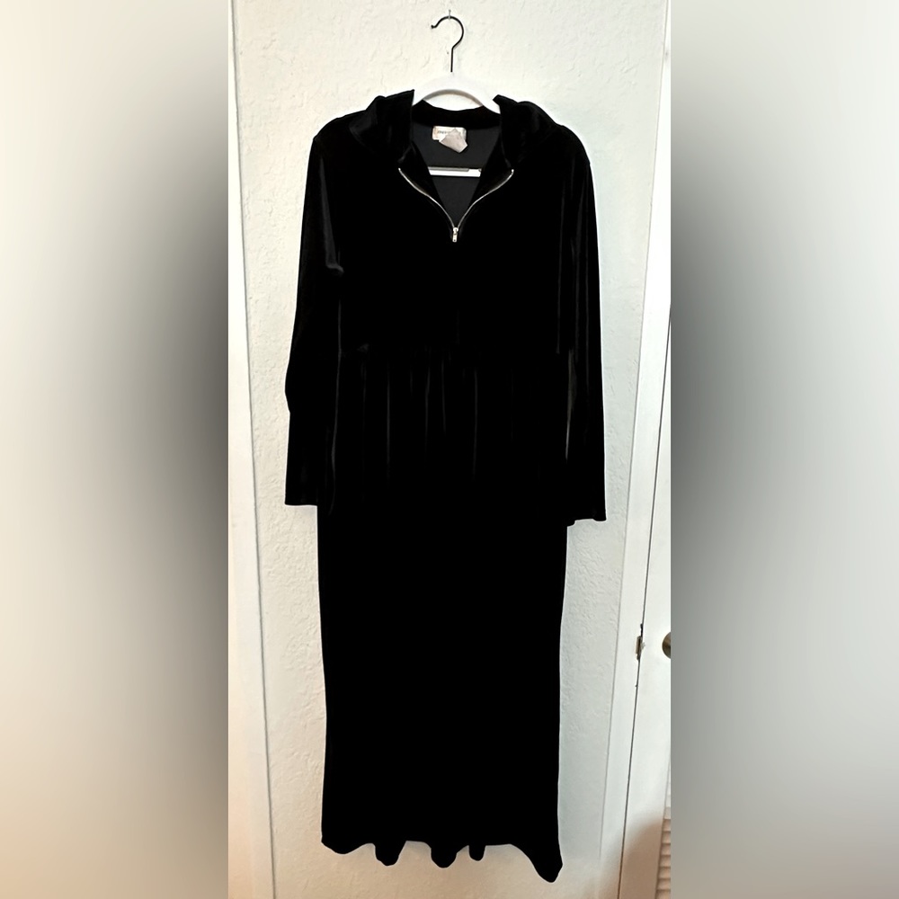 Jones New York high-waist dress.
